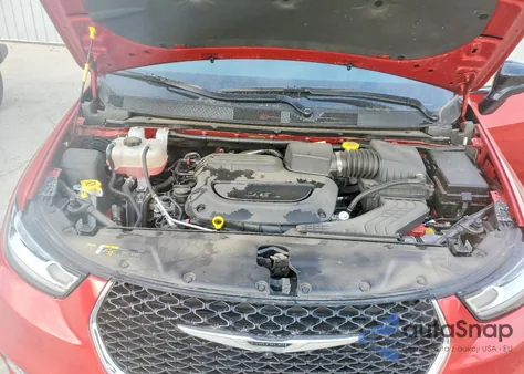 2025 Chrysler Pacifica Select from USA, damaged, VIN 2C4RC1BG9SR614391